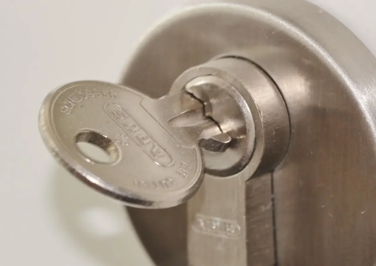 Key inserted in a door lock cylinder – request broken key removal Sheffield from Locksmith Sheffield